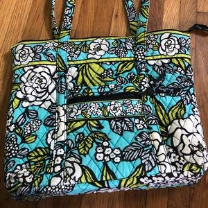 Very Bradley Zippered Tote Island Blooms Pattern